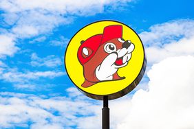 Buc-ee's Sign