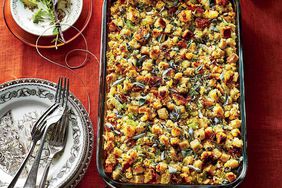 Classic Cornbread Dressing